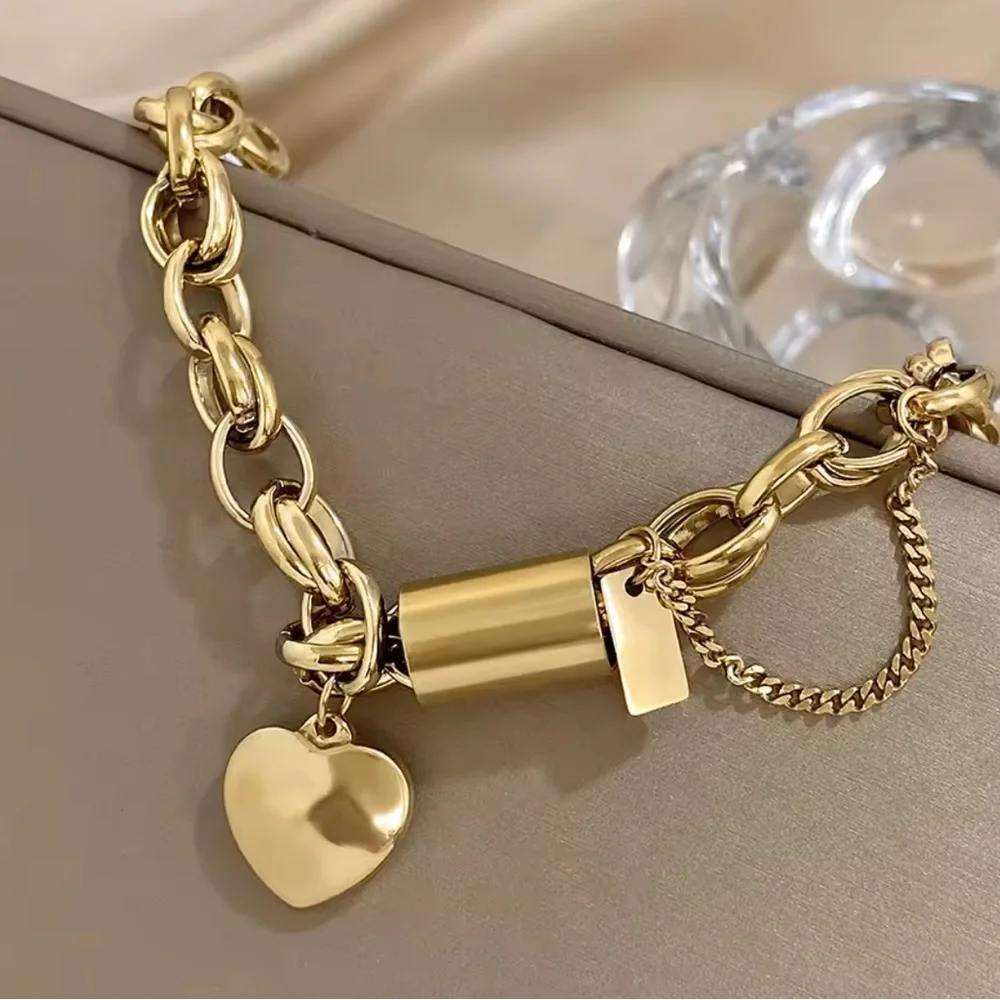 Anthropologie Chunky Gold Chain Bracelet with Heart Lock & Safety Chain - Picture 4 of 9